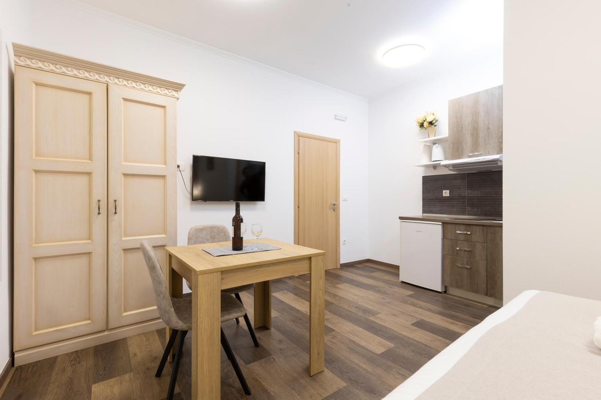 Split Varos Inn Dış mekan fotoğraf