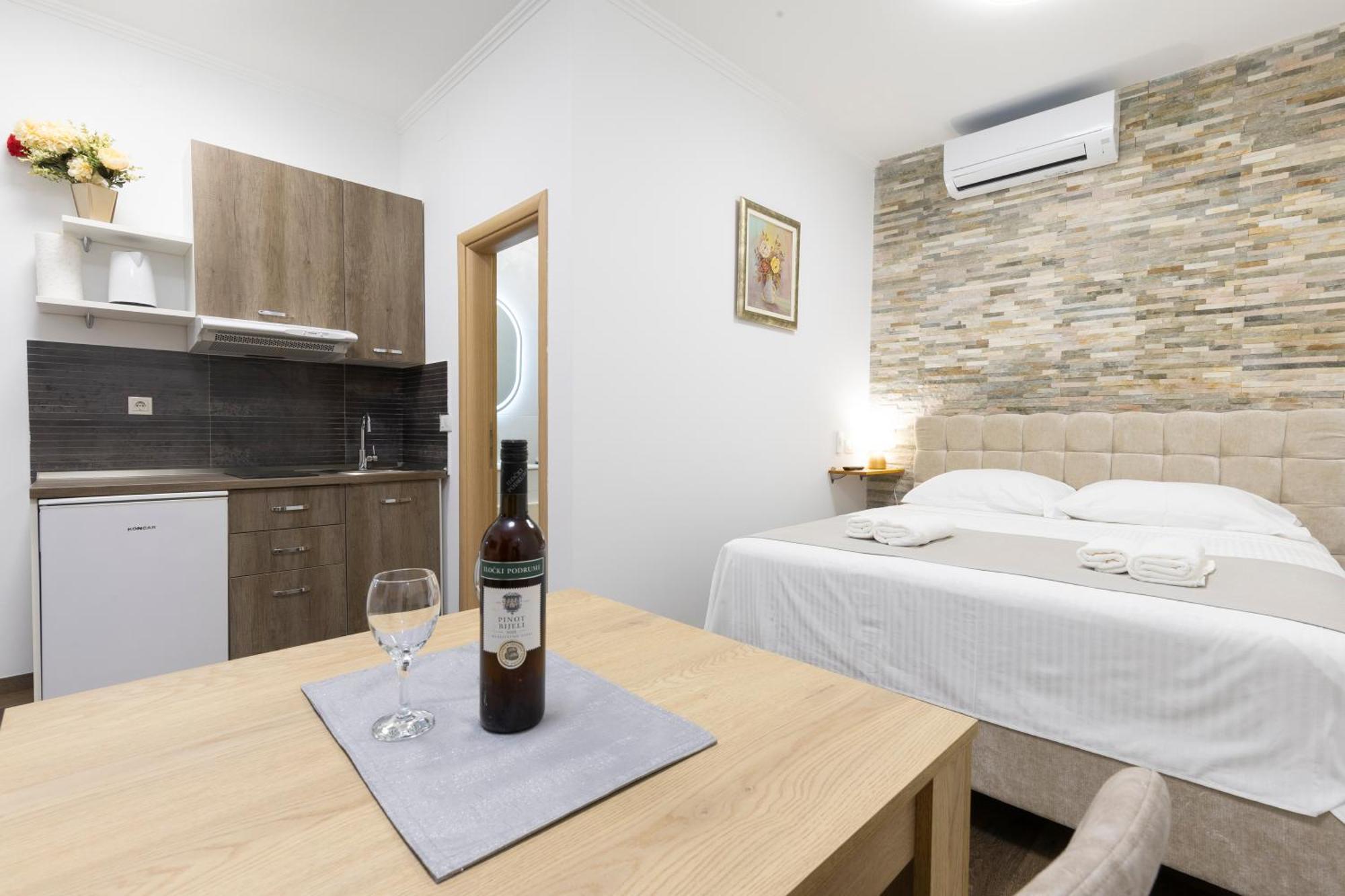Split Varos Inn Dış mekan fotoğraf